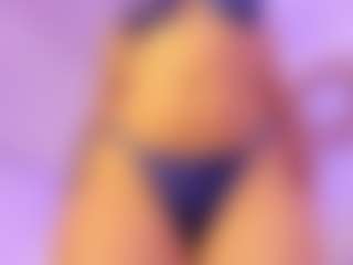 Isabella-Monroe's Live Sex Cam Show