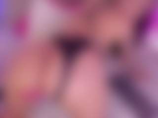 Isabella-Monroe's Live Sex Cam Show