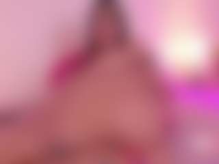 Isabella-Monroe's Live Sex Cam Show