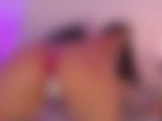 Isabella-Monroe's Live Sex Cam Show