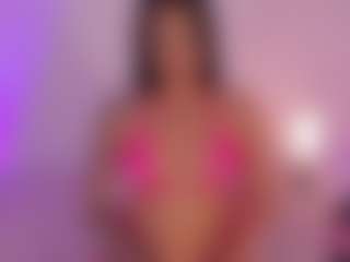 Isabella-Monroe's Live Sex Cam Show