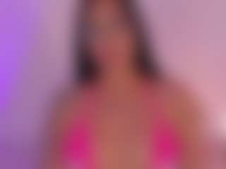 Isabella-Monroe's Live Sex Cam Show