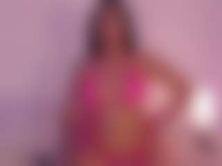 Isabella-Monroe's Live Sex Cam Show