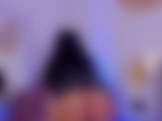 Isabella-Monroe's Live Sex Cam Show
