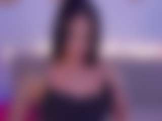 Isabella-Monroe's Live Sex Cam Show