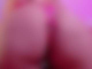 Isabella-Monroe's Live Sex Cam Show