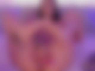 Isabella-Monroe's Live Sex Cam Show