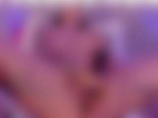 Isabella-Monroe's Live Sex Cam Show