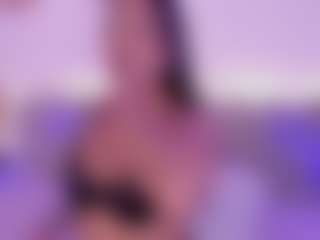 Show de cam en vivo con Isabella-Monroe - Big Tits en Camsoda