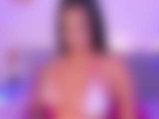 Isabella-Monroe's Live Sex Cam Show