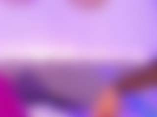 Live cam show with Isabella-Monroe - Cum on StripNow
