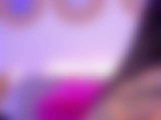 Isabella-Monroe's Live Sex Cam Show