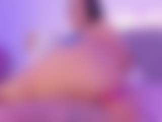 Isabella-Monroe's Live Sex Cam Show