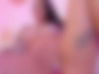Show de cam en vivo con Isabella-Monroe - Fingering en Camsoda