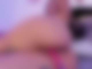 Isabella-Monroe's Live Sex Cam Show