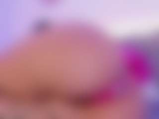 Isabella-Monroe's Live Sex Cam Show
