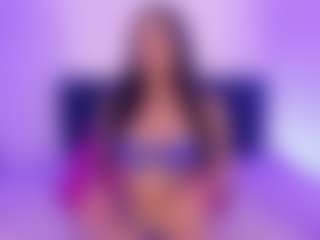 Isabella-Monroe's Live Sex Cam Show
