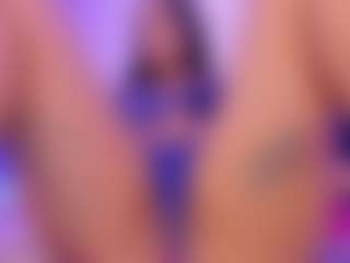 Isabella-Monroe's Live Sex Cam Show