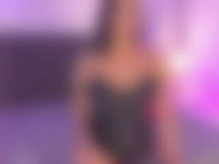 Isabella-Monroe's Live Sex Cam Show