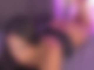 Isabella-Monroe's Live Sex Cam Show