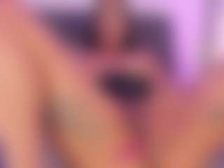 Isabella-Monroe's Live Sex Cam Show
