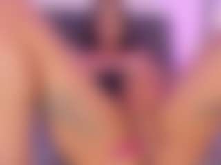Isabella-Monroe's Live Sex Cam Show