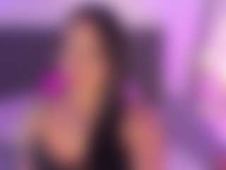 Isabella-Monroe's Live Sex Cam Show
