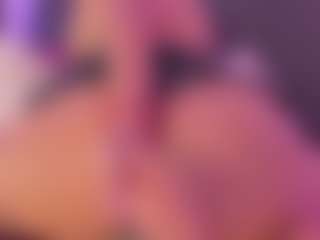 Isabella-Monroe's Live Sex Cam Show