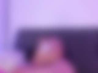 Isabella-Monroe's Live Sex Cam Show