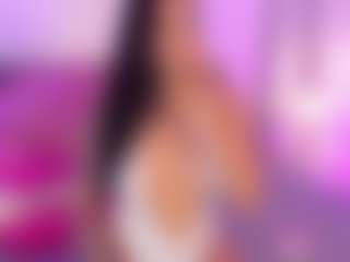 Isabella-Monroe's Live Sex Cam Show