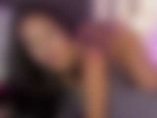 Isabella-Monroe's Live Sex Cam Show