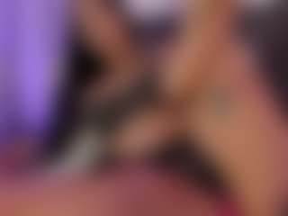 Isabella-Monroe's Live Sex Cam Show