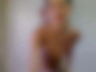 Live cam show with LilianPaschel - Granny Dildo on liverealitysex.com