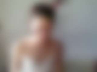 Live cam show with LilianPaschel - Granny Dildo on TeamSkeetLive