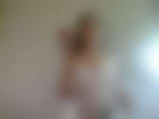 Live cam show with LilianPaschel - Granny Squirt on Strip Flash - Live Sex Shows