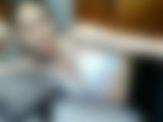 Live cam show with LilianPaschel - Public Red Hair on Milfs Live