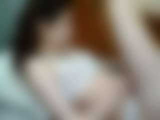Live cam show with LilianPaschel - Ass Clapping on SpunkLive
