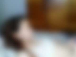 Live cam show with LilianPaschel - Body Massage on Camsoda