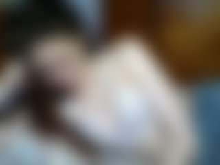 Live cam show with LilianPaschel - Body Massage on Camsoda