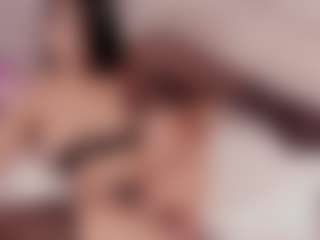 Live cam show with Rouss Squirter and Spitter - Role Play on CamwithHer