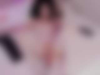 Live cam show with Rouss Squirter and Spitter - Tiny Tits on Stripli.com
