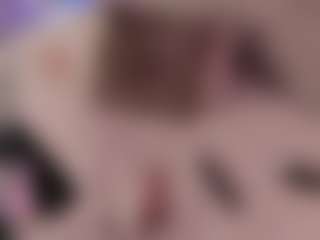 Rouss Squirter and Spitter's Live Sex Cam Show