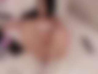 Live cam show with Rouss Squirter and Spitter - Shower on Camsoda
