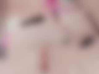 Live cam show with Rouss Squirter and Spitter - College MILF on makecum.org