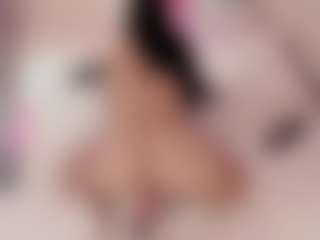 Live cam show with Rouss Squirter and Spitter - College MILF on LiveSexCams6