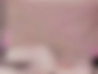 Rouss Squirter and Spitter's Live Sex Cam Show