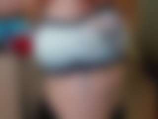 Live cam show with sell0n - New Petite on CamwithHer