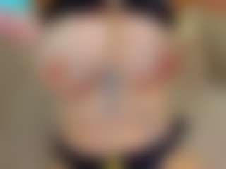Live cam show with sell0n - Nipple Piercings on Soda Cam