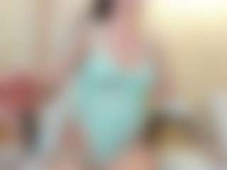 Live cam show with Annie-Shine - Big Ass MILF on Camsoda