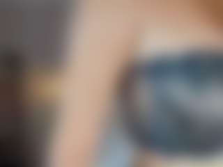 Live cam show with AriaaMoon - Brown Hair on eurowanks.com